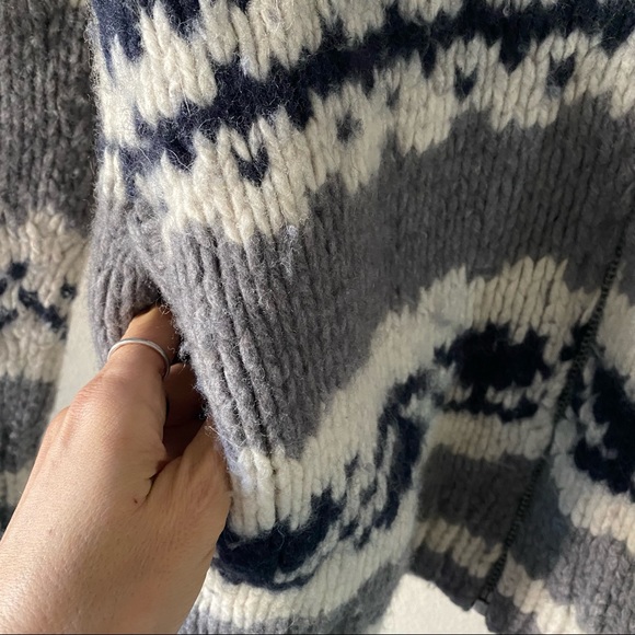 Fossil Wool Cardigan Sweater Boho Tribal Fair Isle Button Up Eagle Grey White XS - Picture 4 of 7